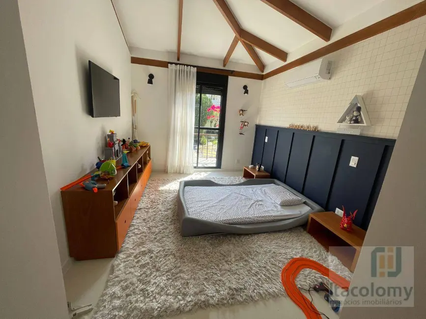 Casa de Condomínio com 4 quartos à venda, 520m2 em Santana De Parnaiba - SP - imagem 8 Foto 8 de Casa de Condomínio com 4 quartos à venda, 520m2 em Santana De Parnaiba - SP