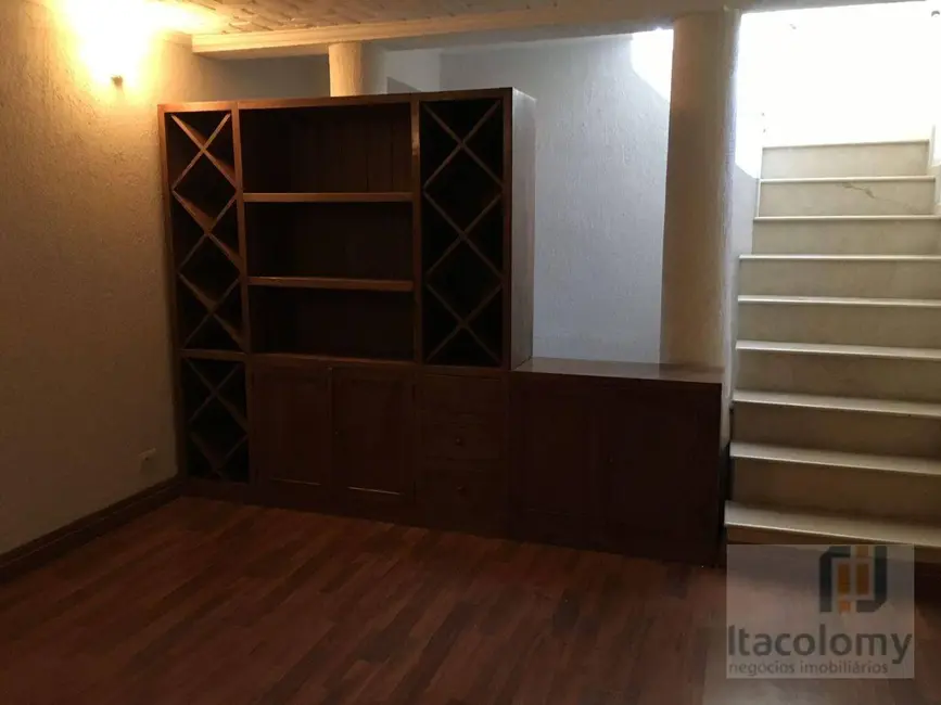 Casa de Condomínio com 4 quartos à venda, 600m2 em Barueri - SP - imagem 8 Foto 8 de Casa de Condomínio com 4 quartos à venda, 600m2 em Barueri - SP