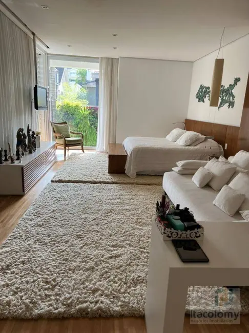 Foto 4 de Casa de Condomínio com 3 quartos à venda, 680m2 em Tamboré, Santana De Parnaiba - SP