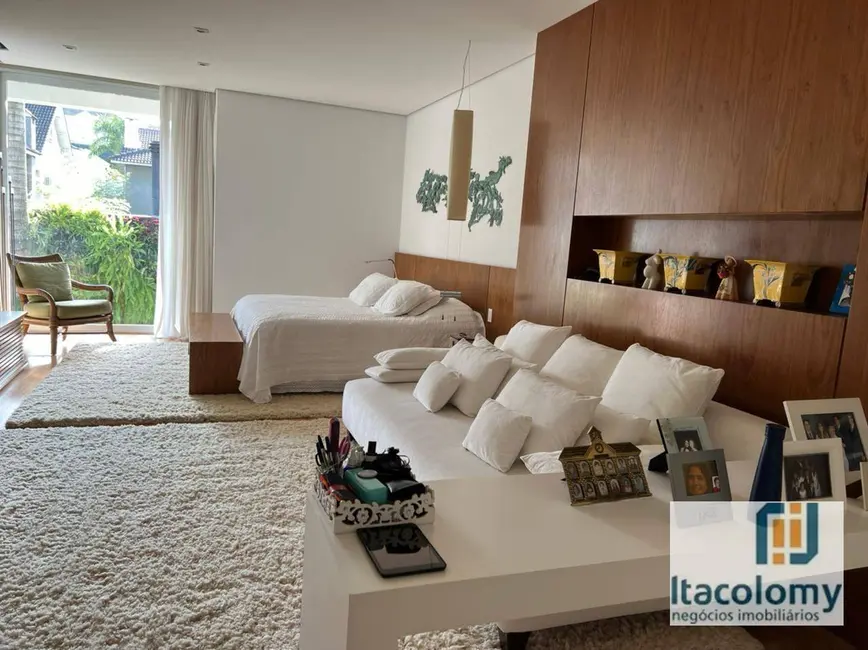 Foto 6 de Casa de Condomínio com 3 quartos à venda, 680m2 em Tamboré, Santana De Parnaiba - SP