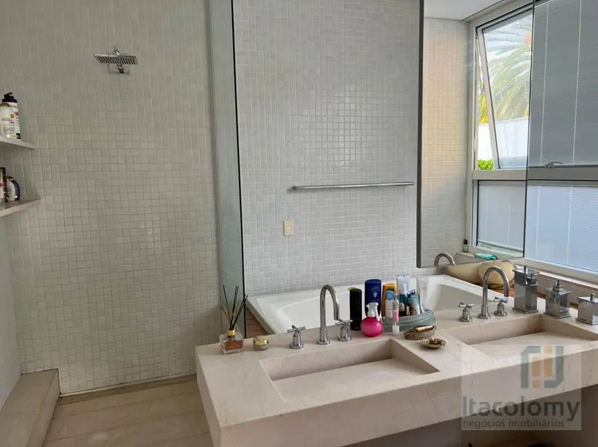 Foto 8 de Casa de Condomínio com 3 quartos à venda, 680m2 em Tamboré, Santana De Parnaiba - SP