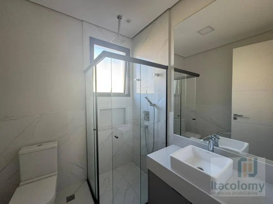 Foto 5 de Casa de Condomínio com 4 quartos para alugar, 450m2 em Santana De Parnaiba - SP