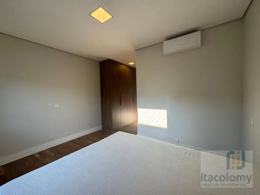 Foto 6 de Casa de Condomínio com 4 quartos para alugar, 450m2 em Santana De Parnaiba - SP