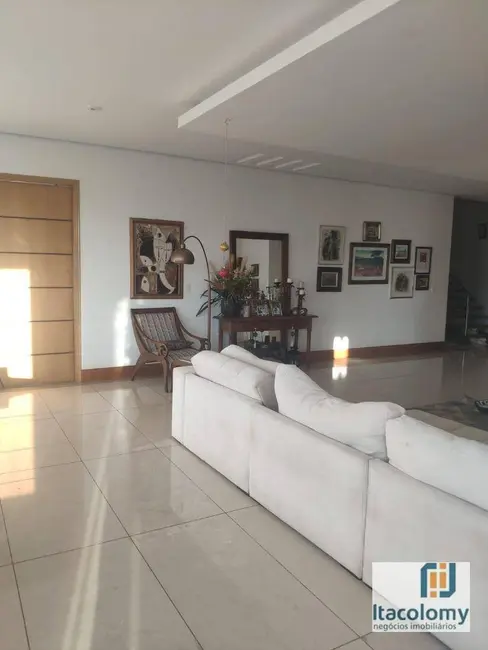 Foto 2 de Casa de Condomínio com 4 quartos à venda, 3200m2 em Condomínio Refúgio dos Pinheiros, Itapevi - SP