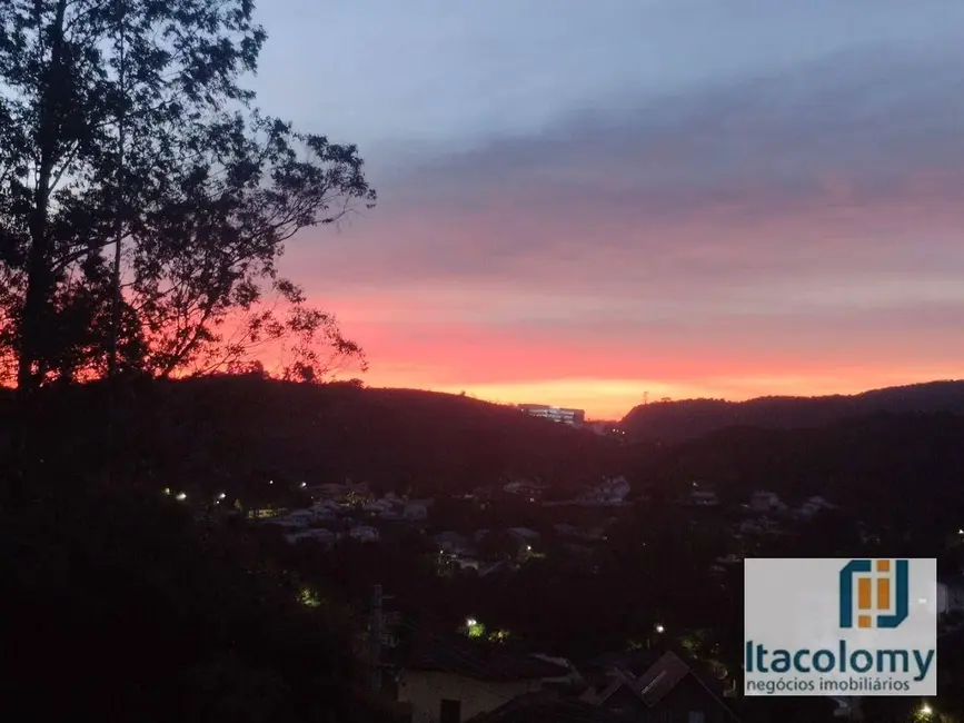 Foto 9 de Casa de Condomínio com 4 quartos à venda, 3200m2 em Condomínio Refúgio dos Pinheiros, Itapevi - SP