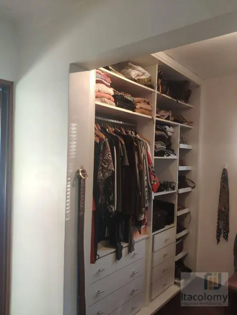 Foto 5 de Casa de Condomínio com 4 quartos à venda, 3200m2 em Condomínio Refúgio dos Pinheiros, Itapevi - SP