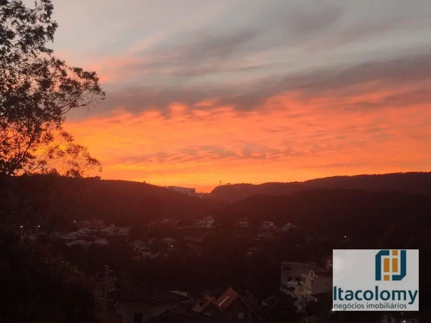 Foto 4 de Casa de Condomínio com 4 quartos à venda, 3200m2 em Condomínio Refúgio dos Pinheiros, Itapevi - SP