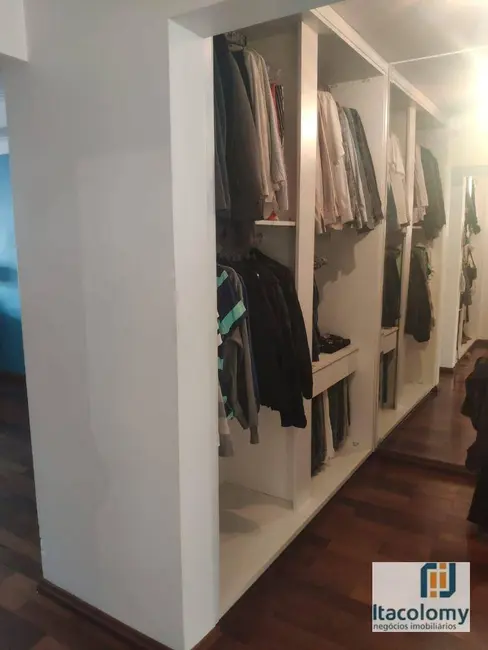 Foto 7 de Casa de Condomínio com 4 quartos à venda, 3200m2 em Condomínio Refúgio dos Pinheiros, Itapevi - SP