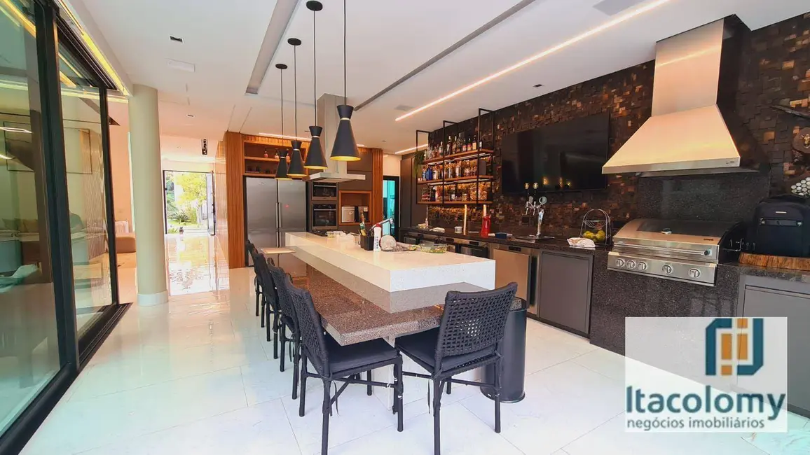 Foto 3 de Casa de Condomínio com 4 quartos à venda, 470m2 em Santana De Parnaiba - SP