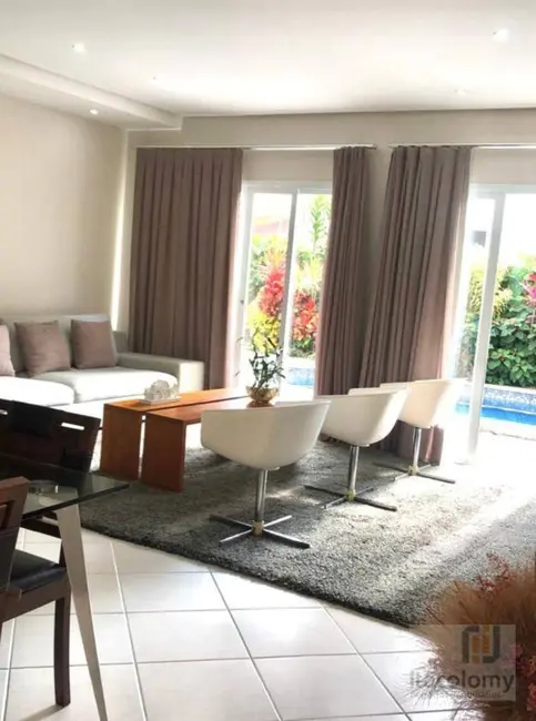 Casa de Condomínio com 4 quartos à venda, 300m2 em Santana De Parnaiba - SP - imagem 4 Foto 4 de Casa de Condomínio com 4 quartos à venda, 300m2 em Santana De Parnaiba - SP