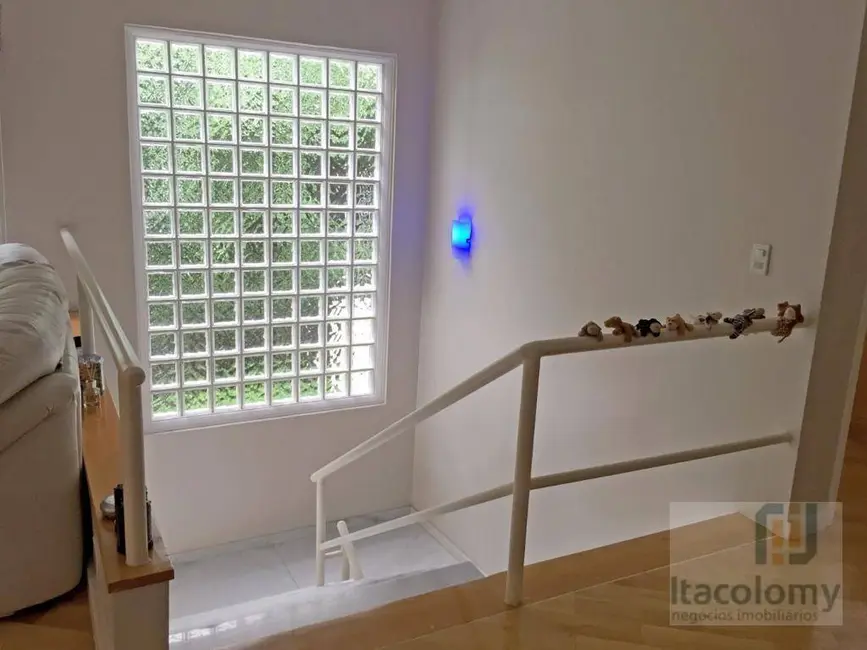 Casa de Condomínio com 4 quartos à venda, 300m2 em Santana De Parnaiba - SP - imagem 7 Foto 7 de Casa de Condomínio com 4 quartos à venda, 300m2 em Santana De Parnaiba - SP