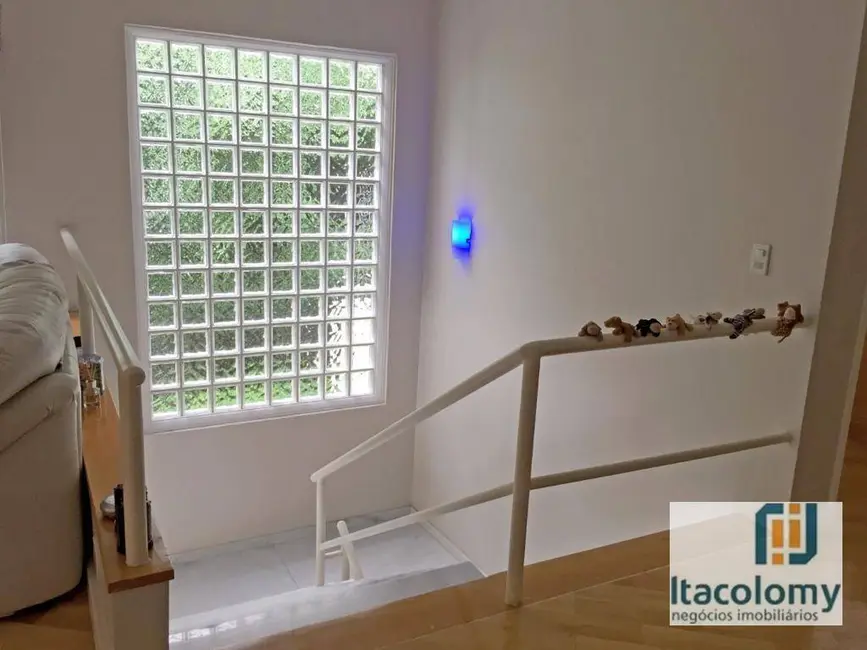 Foto 7 de Casa de Condomínio com 4 quartos à venda, 300m2 em Santana De Parnaiba - SP