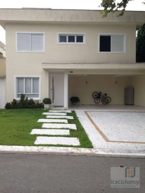 Casa de Condomínio com 4 quartos à venda, 300m2 em Santana De Parnaiba - SP - imagem 2 Foto 2 de Casa de Condomínio com 4 quartos à venda, 300m2 em Santana De Parnaiba - SP