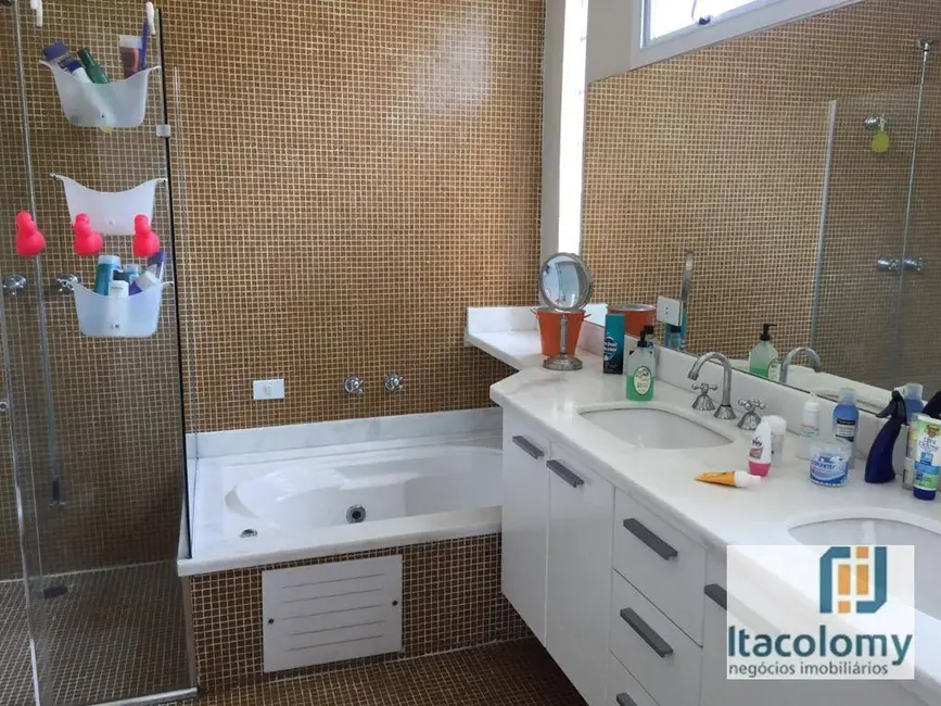 Foto 6 de Casa de Condomínio com 4 quartos à venda, 300m2 em Santana De Parnaiba - SP