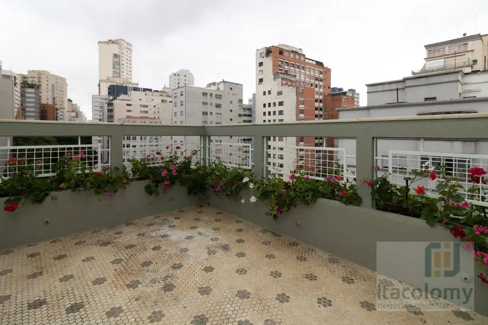 Foto 4 de Apartamento com 3 quartos à venda, 239m2 em Higienópolis, São Paulo - SP