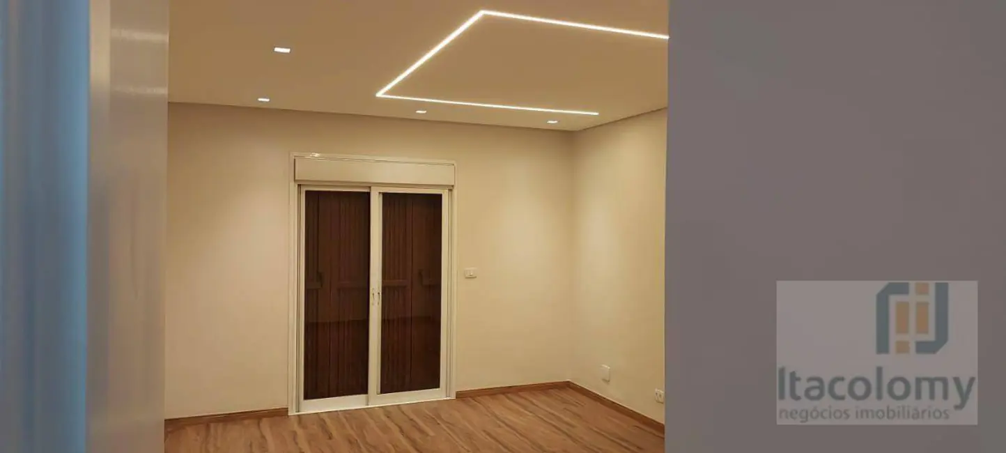 Foto 4 de Casa de Condomínio com 4 quartos para alugar, 560m2 em Barueri - SP