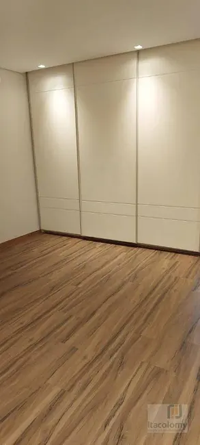 Foto 2 de Casa de Condomínio com 4 quartos para alugar, 560m2 em Barueri - SP