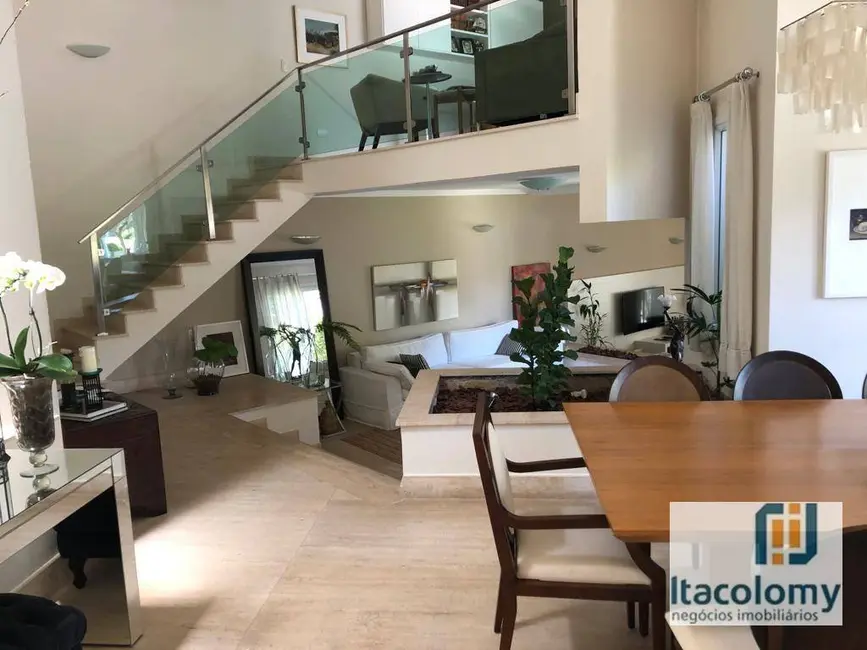 Foto 3 de Casa de Condomínio com 4 quartos à venda, 1200m2 em Barueri - SP