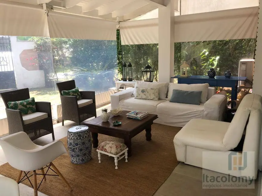 Casa de Condomínio com 4 quartos à venda, 1200m2 em Barueri - SP - imagem 4 Foto 4 de Casa de Condomínio com 4 quartos à venda, 1200m2 em Barueri - SP