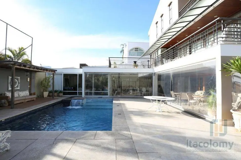 Foto 1 de Casa de Condomínio com 5 quartos para alugar, 1120m2 em Barueri - SP