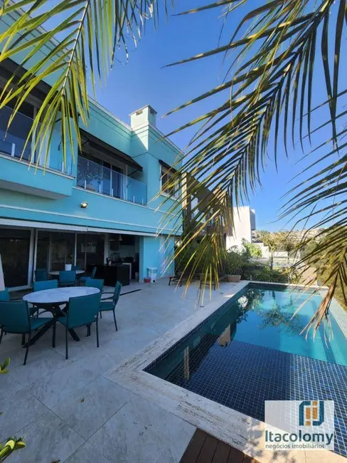 Casa de Condomínio com 4 quartos à venda, 494m2 em Tamboré, Santana De Parnaiba - SP - imagem 5 Foto 5 de Casa de Condomínio com 4 quartos à venda, 494m2 em Tamboré, Santana De Parnaiba - SP