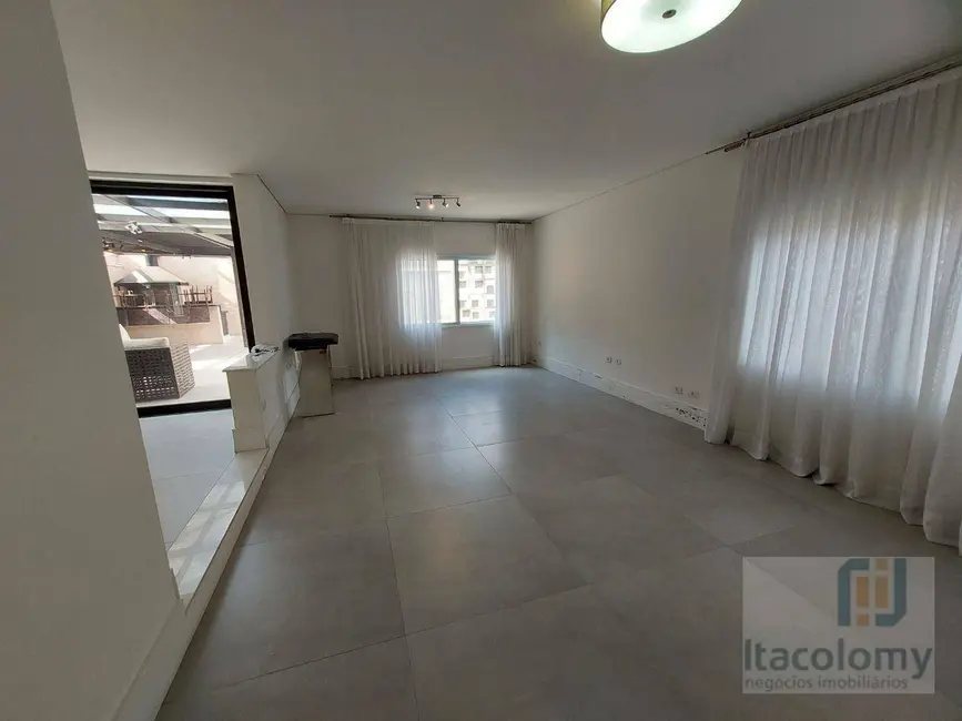 Foto 5 de Casa de Condomínio com 4 quartos para alugar, 377m2 em Santana De Parnaiba - SP