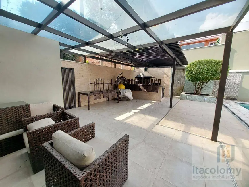 Foto 2 de Casa de Condomínio com 4 quartos para alugar, 377m2 em Santana De Parnaiba - SP