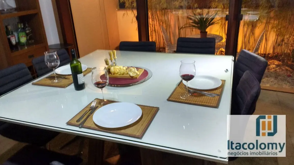 Casa de Condomínio com 4 quartos à venda, 500m2 em Santana De Parnaiba - SP - imagem 8 Foto 8 de Casa de Condomínio com 4 quartos à venda, 500m2 em Santana De Parnaiba - SP