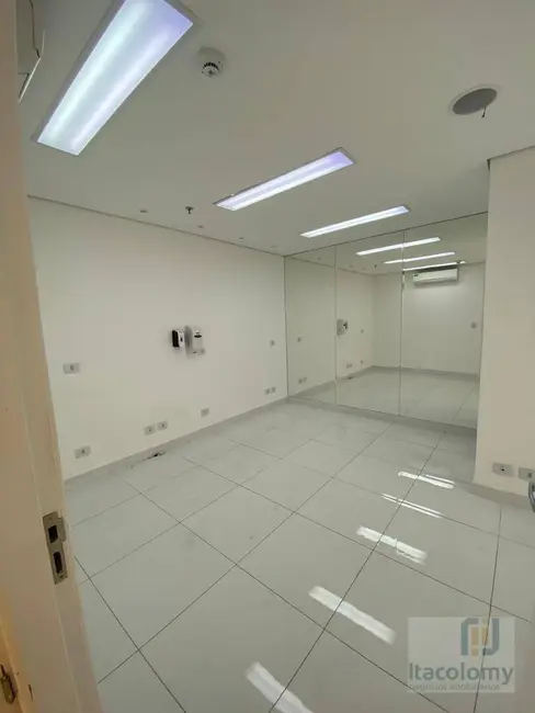 Foto 2 de Sala Comercial para alugar, 40m2 em Alphaville Industrial, Barueri - SP