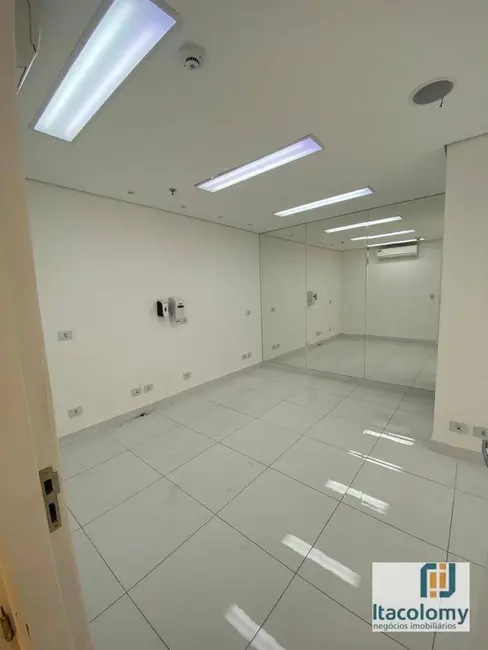 Foto 1 de Sala Comercial para alugar, 40m2 em Alphaville Industrial, Barueri - SP