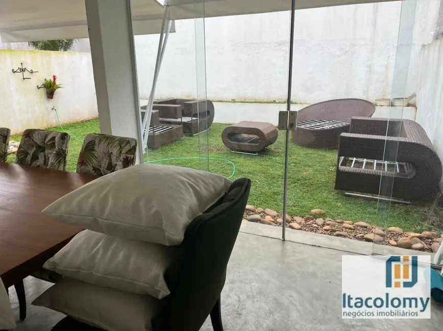 Foto 2 de Casa de Condomínio com 3 quartos para alugar, 165m2 em Tamboré, Santana De Parnaiba - SP