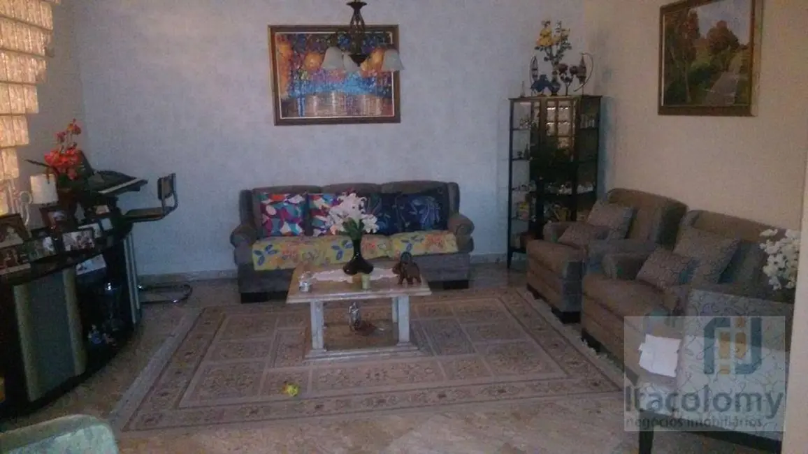 Casa de Condomínio com 4 quartos à venda, 560m2 em Barueri - SP - imagem 2 Foto 2 de Casa de Condomínio com 4 quartos à venda, 560m2 em Barueri - SP