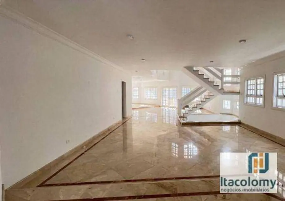 Casa de Condomínio com 4 quartos à venda, 450m2 em Barueri - SP - imagem 3 Foto 3 de Casa de Condomínio com 4 quartos à venda, 450m2 em Barueri - SP