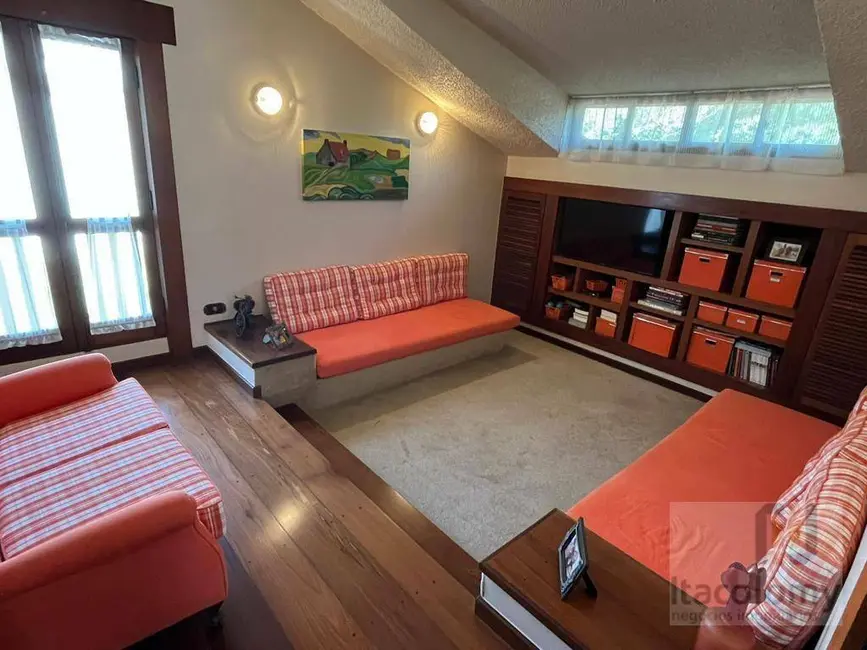 Foto 4 de Casa de Condomínio com 3 quartos à venda, 980m2 em Barueri - SP