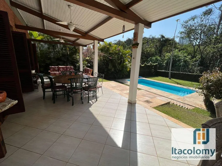 Foto 2 de Casa de Condomínio com 3 quartos à venda, 980m2 em Barueri - SP