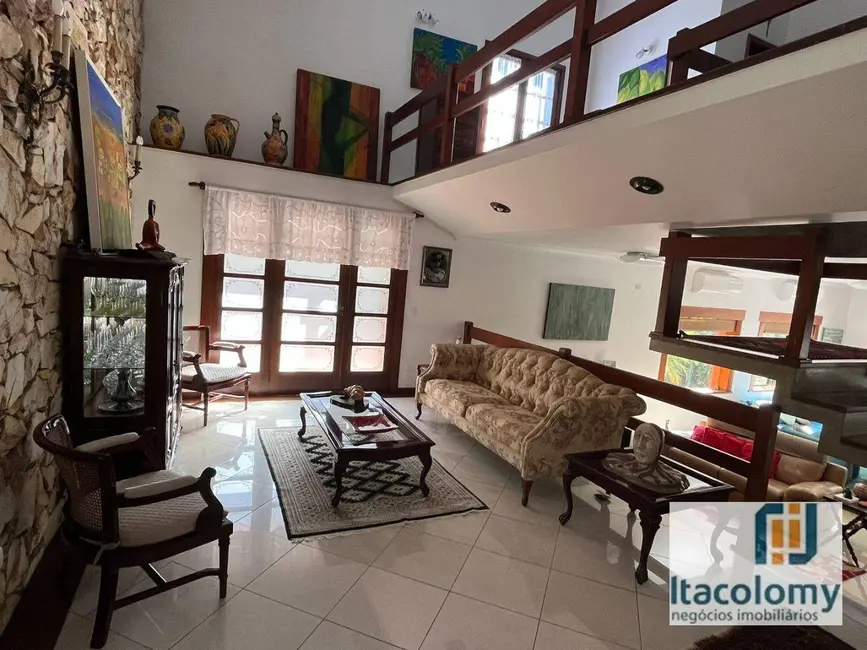 Foto 3 de Casa de Condomínio com 3 quartos à venda, 980m2 em Barueri - SP