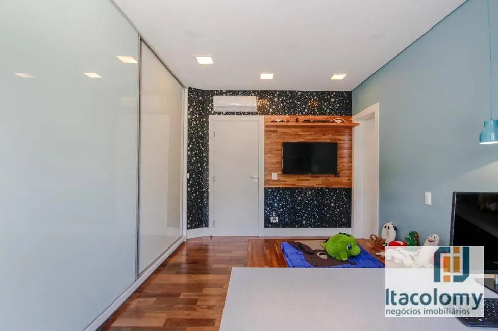 Casa de Condomínio com 4 quartos à venda, 500m2 em Santana De Parnaiba - SP - imagem 5 Foto 5 de Casa de Condomínio com 4 quartos à venda, 500m2 em Santana De Parnaiba - SP