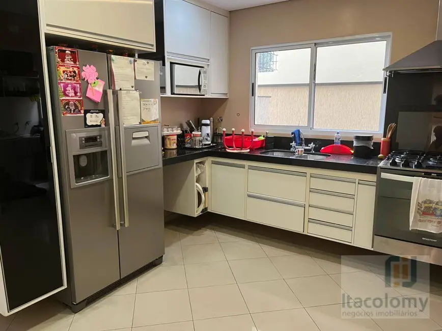 Casa de Condomínio com 4 quartos à venda, 420m2 em Santana De Parnaiba - SP - imagem 4 Foto 4 de Casa de Condomínio com 4 quartos à venda, 420m2 em Santana De Parnaiba - SP