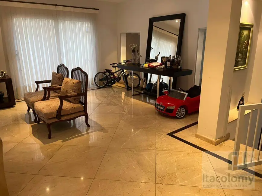 Casa de Condomínio com 4 quartos à venda, 420m2 em Santana De Parnaiba - SP - imagem 3 Foto 3 de Casa de Condomínio com 4 quartos à venda, 420m2 em Santana De Parnaiba - SP