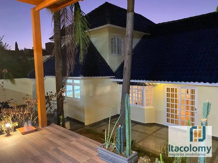 Foto 9 de Casa de Condomínio com 3 quartos para alugar, 560m2 em Barueri - SP