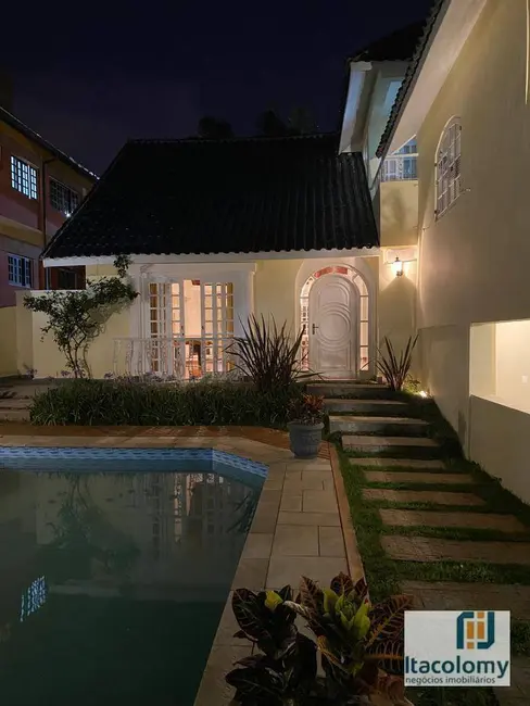 Foto 5 de Casa de Condomínio com 3 quartos para alugar, 560m2 em Barueri - SP