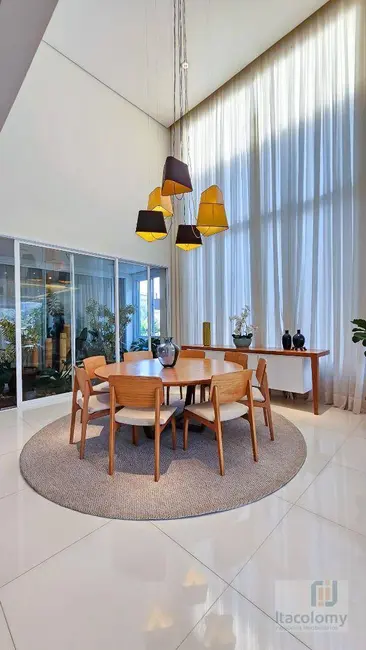 Casa de Condomínio com 4 quartos à venda, 525m2 em Tamboré, Santana De Parnaiba - SP - imagem 3 Foto 3 de Casa de Condomínio com 4 quartos à venda, 525m2 em Tamboré, Santana De Parnaiba - SP