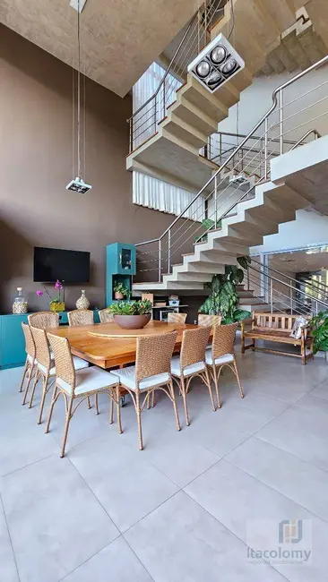 Casa de Condomínio com 4 quartos à venda, 525m2 em Tamboré, Santana De Parnaiba - SP - imagem 5 Foto 5 de Casa de Condomínio com 4 quartos à venda, 525m2 em Tamboré, Santana De Parnaiba - SP