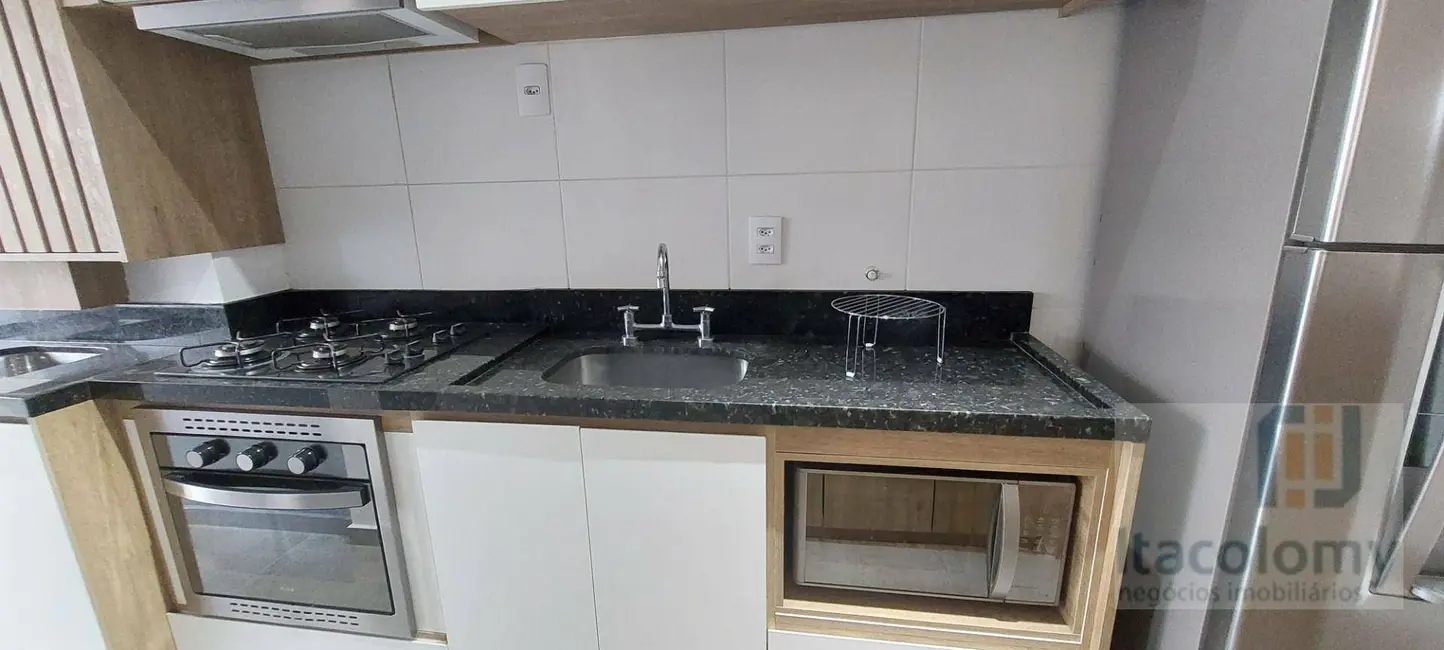 Apartamento com 2 quartos para alugar, 70m2 em Empresarial 18 do Forte, Barueri - SP - imagem 6 Foto 6 de Apartamento com 2 quartos para alugar, 70m2 em Empresarial 18 do Forte, Barueri - SP