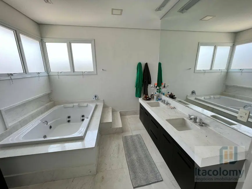 Foto 9 de Casa de Condomínio com 4 quartos à venda e para alugar, 516m2 em Tamboré, Santana De Parnaiba - SP