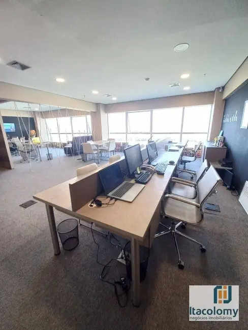 Foto 4 de Loft / Flat à venda, 80m2 em Alphaville Empresarial, Barueri - SP