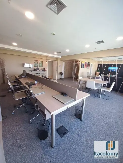 Foto 5 de Loft / Flat à venda, 80m2 em Alphaville Empresarial, Barueri - SP