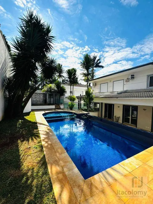 Foto 1 de Casa de Condomínio com 5 quartos para alugar, 700m2 em Santana De Parnaiba - SP