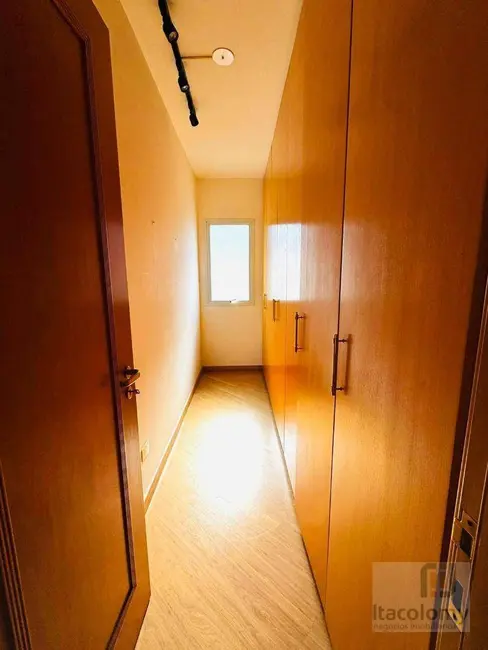 Foto 6 de Casa de Condomínio com 5 quartos para alugar, 700m2 em Santana De Parnaiba - SP