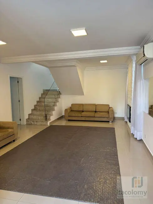 Foto 4 de Casa de Condomínio com 4 quartos para alugar, 600m2 em Alphaville Residencial Plus, Barueri - SP